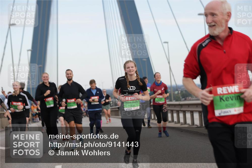 03.10.2025 - Köhlbrandbrückenlauf Jannik Wohlers http://msf.ph/oto/9141443 03.10.2025 15:34:33 Position 1 7827, 8289 meine-sportfotos.de
