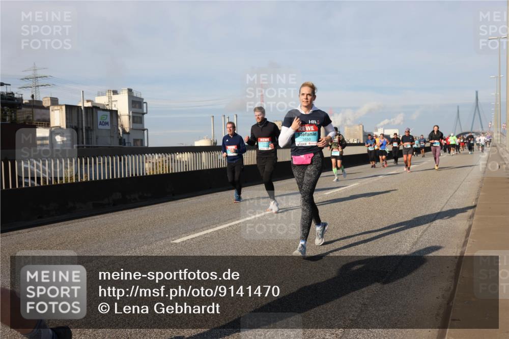 03.10.2025 - Köhlbrandbrückenlauf Lena Gebhardt http://msf.ph/oto/9141470 03.10.2025 09:59:17 Position 2 3150 meine-sportfotos.de