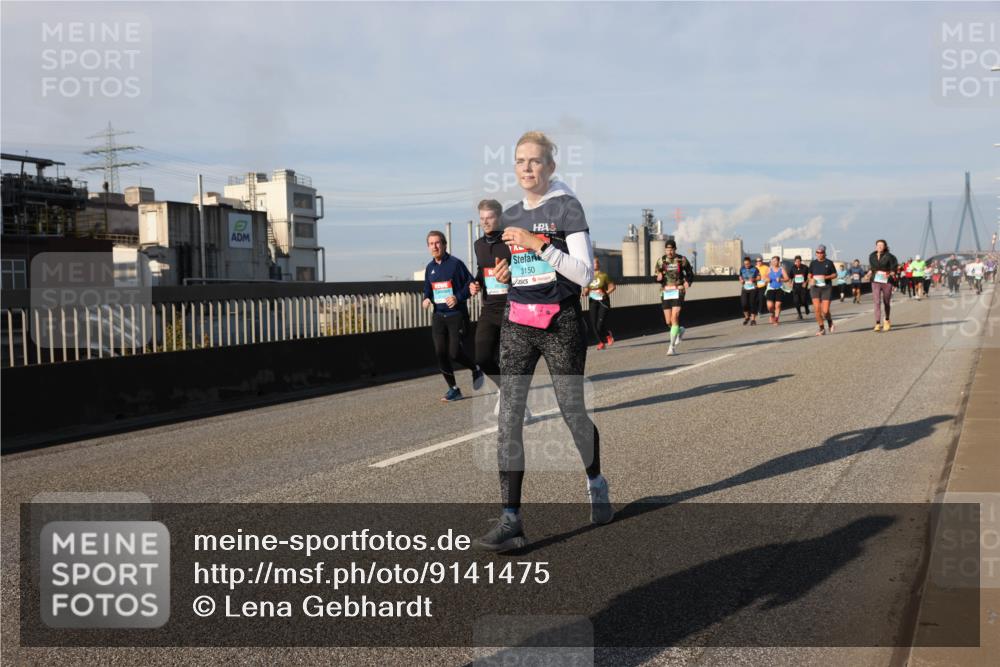 03.10.2025 - Köhlbrandbrückenlauf Lena Gebhardt http://msf.ph/oto/9141475 03.10.2025 09:59:18 Position 2 3150 meine-sportfotos.de