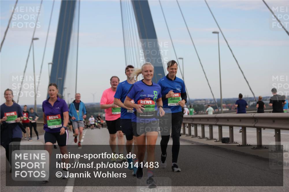 03.10.2025 - Köhlbrandbrückenlauf Jannik Wohlers http://msf.ph/oto/9141483 03.10.2025 15:38:52 Position 1 8551, 9253, 8470, 248 meine-sportfotos.de