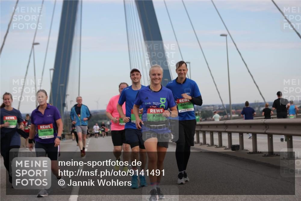 03.10.2025 - Köhlbrandbrückenlauf Jannik Wohlers http://msf.ph/oto/9141491 03.10.2025 15:38:52 Position 1 8551, 0, 10, 9248, 9253 meine-sportfotos.de