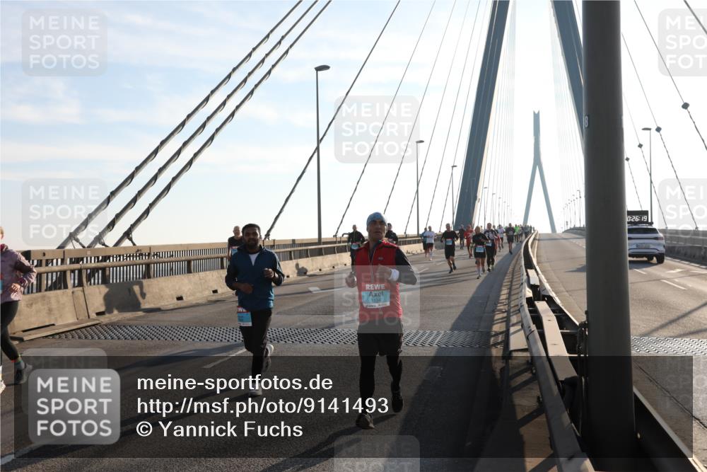 03.10.2025 - Köhlbrandbrückenlauf Yannick Fuchs http://msf.ph/oto/9141493 03.10.2025 08:26:20 Position 2 1134, 0, 26, 19 meine-sportfotos.de