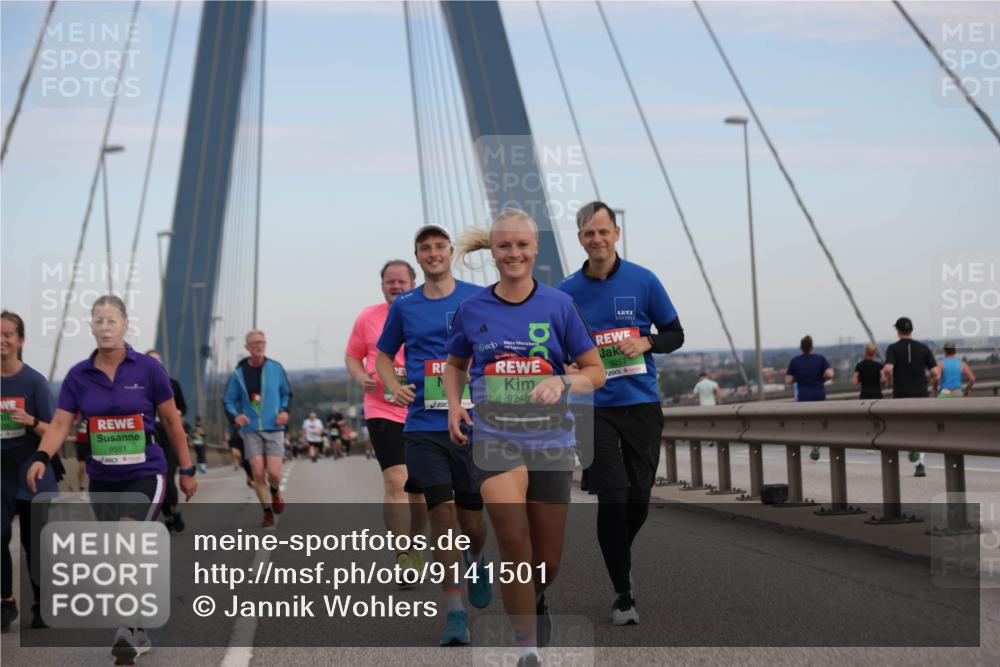 03.10.2025 - Köhlbrandbrückenlauf Jannik Wohlers http://msf.ph/oto/9141501 03.10.2025 15:38:52 Position 1 8551, 811, 9248, 9253 meine-sportfotos.de