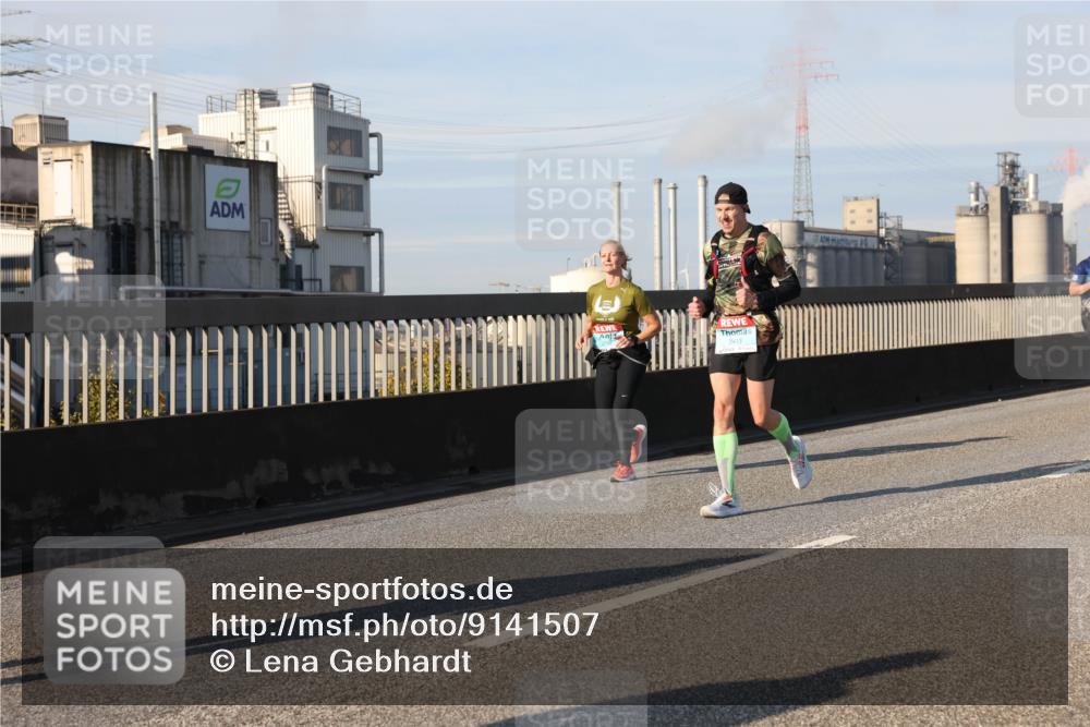 03.10.2025 - Köhlbrandbrückenlauf Lena Gebhardt http://msf.ph/oto/9141507 03.10.2025 09:59:20 Position 2 2413 meine-sportfotos.de