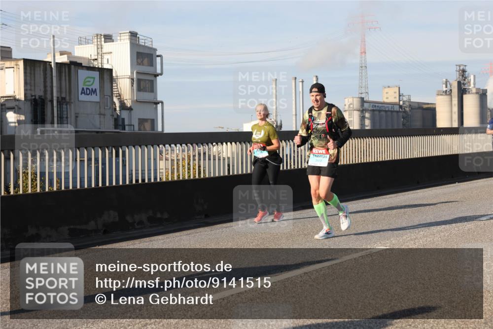 03.10.2025 - Köhlbrandbrückenlauf Lena Gebhardt http://msf.ph/oto/9141515 03.10.2025 09:59:20 Position 2 2413 meine-sportfotos.de