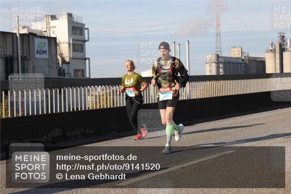 03.10.2025 - Köhlbrandbrückenlauf Lena Gebhardt http://msf.ph/oto/9141520 03.10.2025 09:59:20 Position 2 2413 meine-sportfotos.de