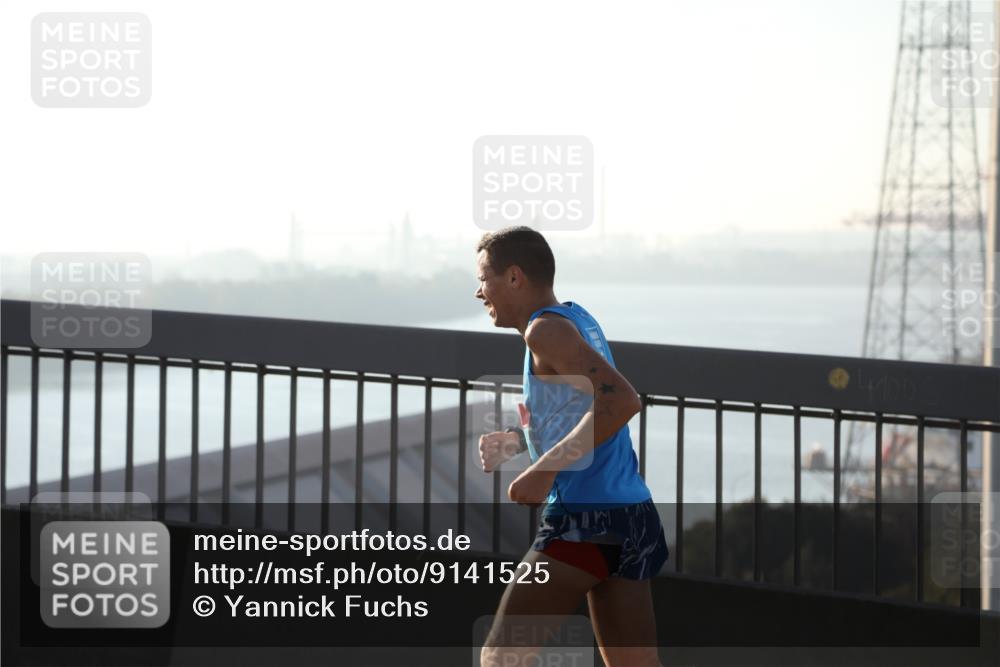 03.10.2025 - Köhlbrandbrückenlauf Yannick Fuchs http://msf.ph/oto/9141525 03.10.2025 08:26:23 Position 2 4100 meine-sportfotos.de