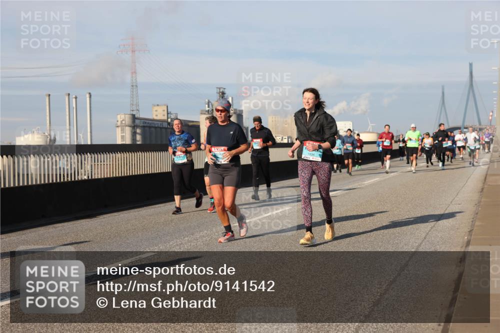 03.10.2025 - Köhlbrandbrückenlauf Lena Gebhardt http://msf.ph/oto/9141542 03.10.2025 09:59:21 Position 2 1834 meine-sportfotos.de