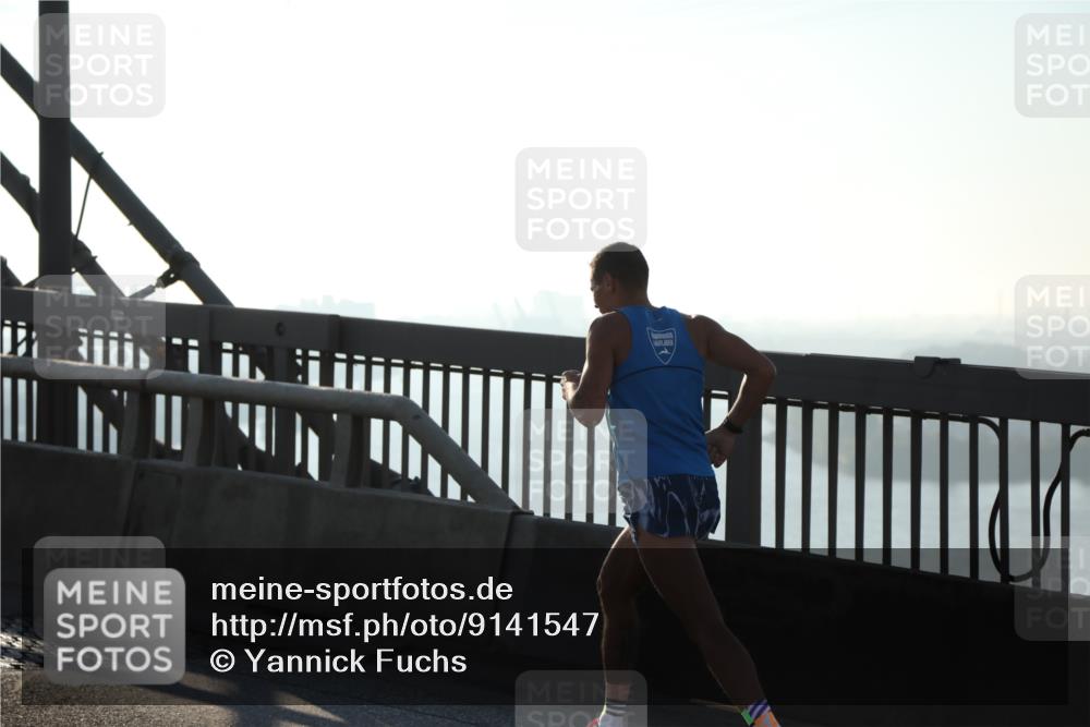03.10.2025 - Köhlbrandbrückenlauf Yannick Fuchs http://msf.ph/oto/9141547 03.10.2025 08:26:24 Position 2  meine-sportfotos.de