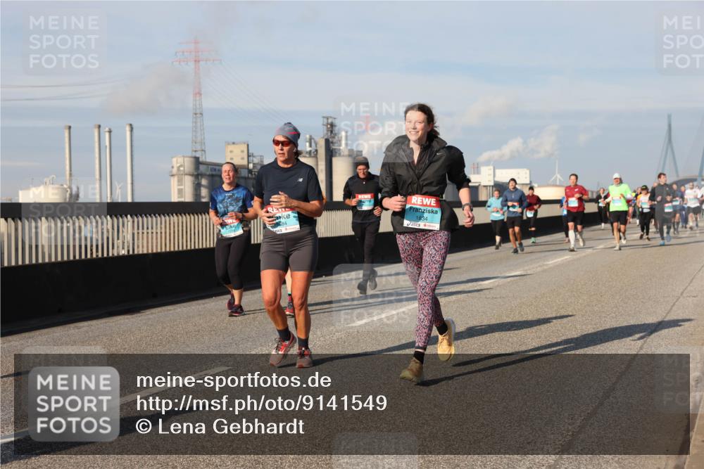03.10.2025 - Köhlbrandbrückenlauf Lena Gebhardt http://msf.ph/oto/9141549 03.10.2025 09:59:22 Position 2 1834 meine-sportfotos.de