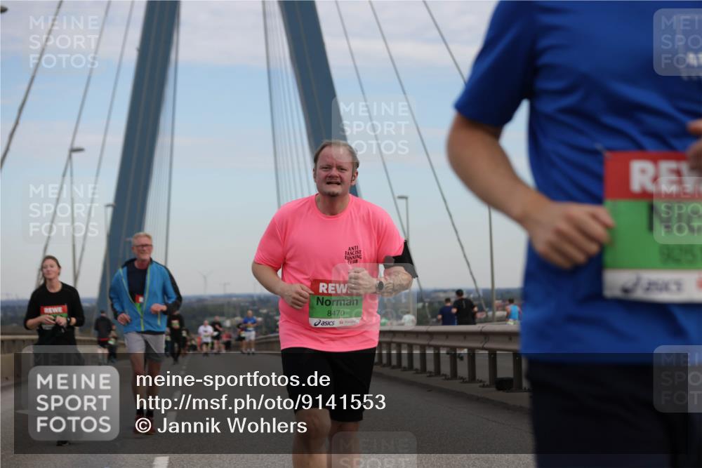 03.10.2025 - Köhlbrandbrückenlauf Jannik Wohlers http://msf.ph/oto/9141553 03.10.2025 15:38:55 Position 1 925, 4005, 8470 meine-sportfotos.de