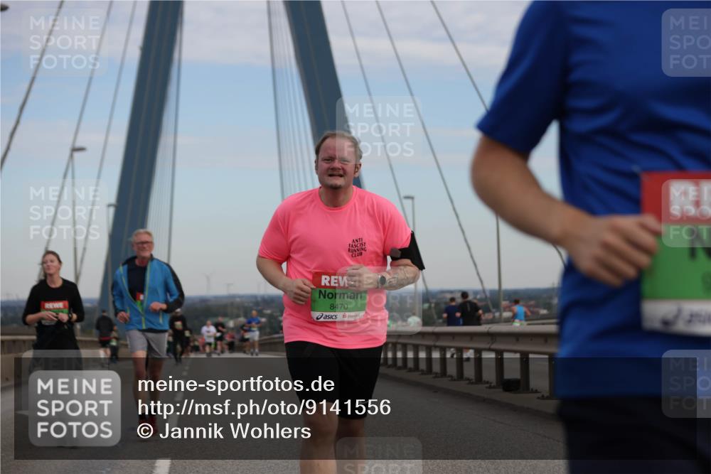03.10.2025 - Köhlbrandbrückenlauf Jannik Wohlers http://msf.ph/oto/9141556 03.10.2025 15:38:55 Position 1 8470 meine-sportfotos.de
