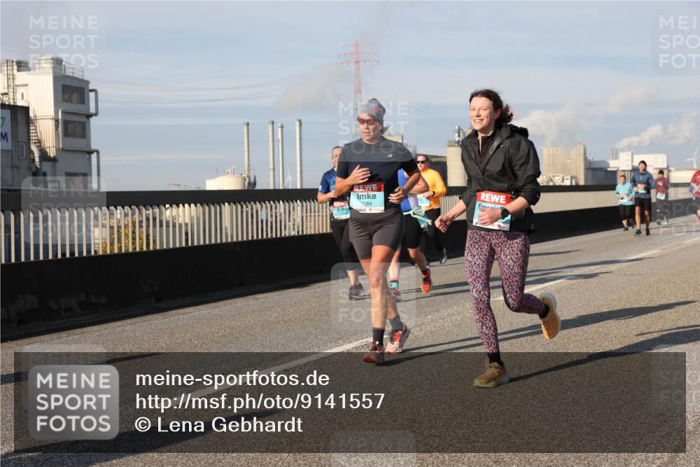 03.10.2025 - Köhlbrandbrückenlauf Lena Gebhardt http://msf.ph/oto/9141557 03.10.2025 09:59:22 Position 2 1884 meine-sportfotos.de