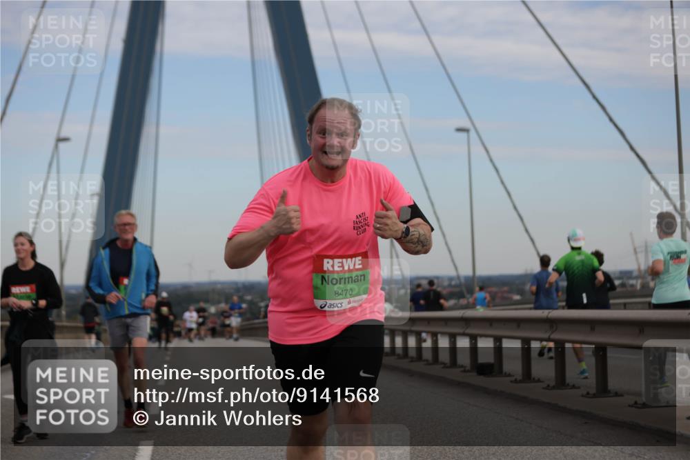 03.10.2025 - Köhlbrandbrückenlauf Jannik Wohlers http://msf.ph/oto/9141568 03.10.2025 15:38:55 Position 1 8470 meine-sportfotos.de