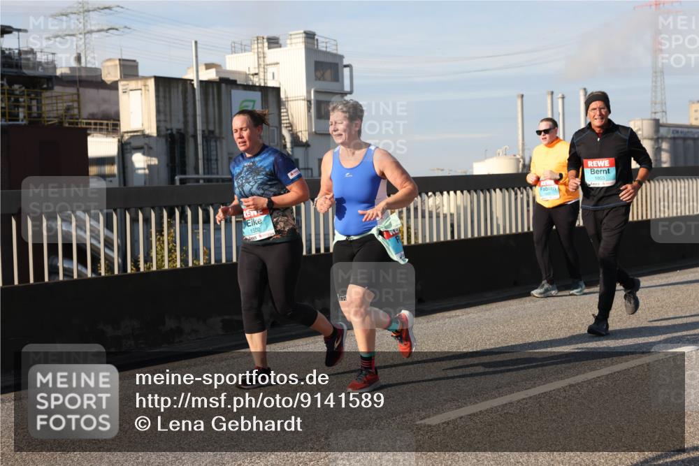 03.10.2025 - Köhlbrandbrückenlauf Lena Gebhardt http://msf.ph/oto/9141589 03.10.2025 09:59:24 Position 2 1502, 1803 meine-sportfotos.de