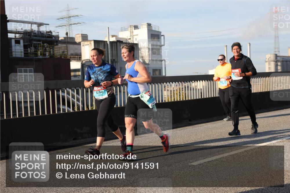 03.10.2025 - Köhlbrandbrückenlauf Lena Gebhardt http://msf.ph/oto/9141591 03.10.2025 09:59:24 Position 2 1502 meine-sportfotos.de