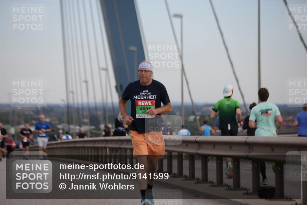03.10.2025 - Köhlbrandbrückenlauf Jannik Wohlers http://msf.ph/oto/9141599 03.10.2025 15:38:59 Position 1 8624 meine-sportfotos.de