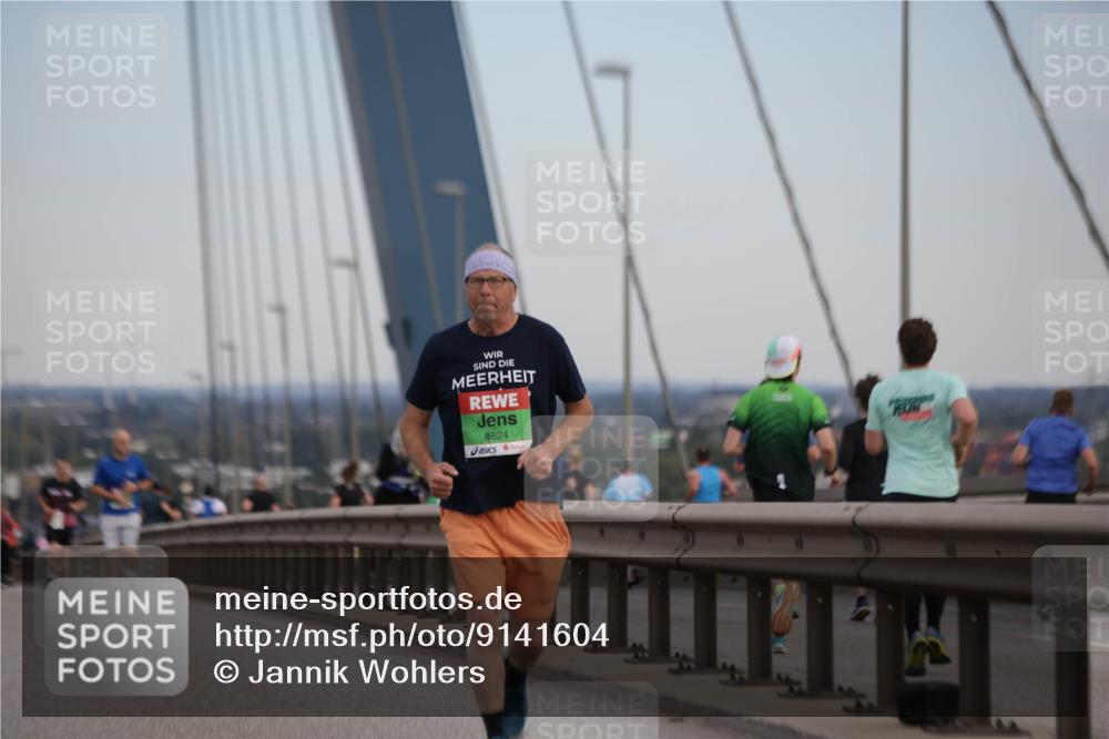 03.10.2025 - Köhlbrandbrückenlauf Jannik Wohlers http://msf.ph/oto/9141604 03.10.2025 15:38:59 Position 1 8624 meine-sportfotos.de