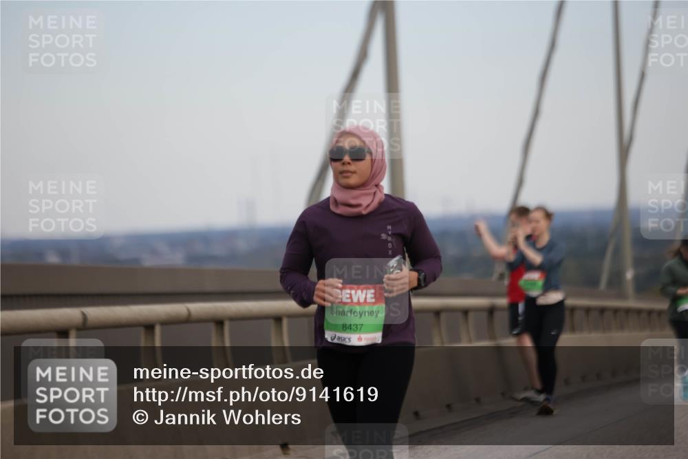 03.10.2025 - Köhlbrandbrückenlauf Jannik Wohlers http://msf.ph/oto/9141619 03.10.2025 15:39:02 Position 1 8437 meine-sportfotos.de