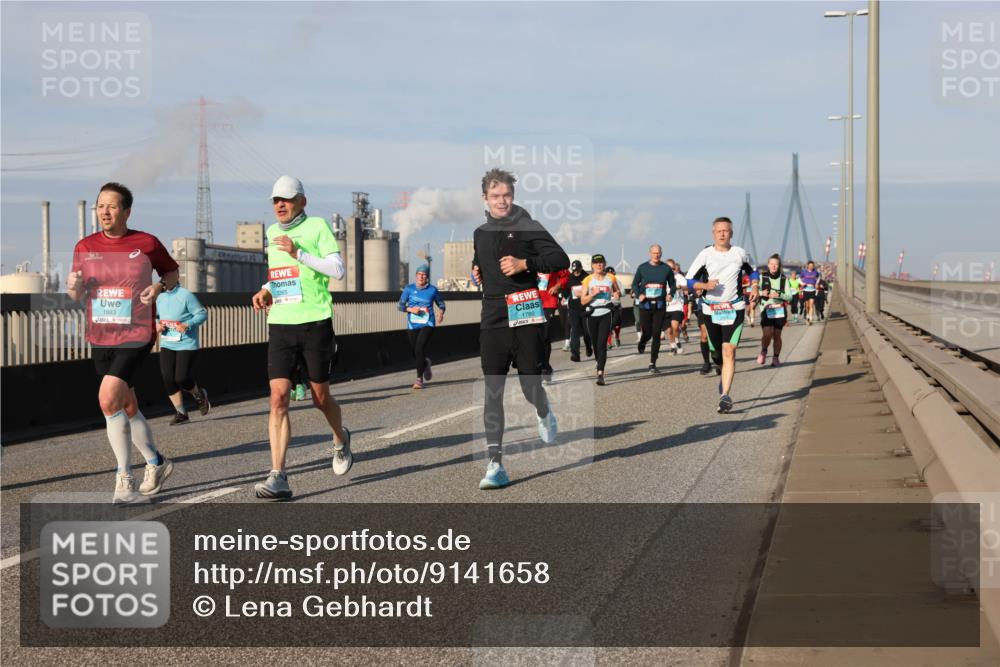 03.10.2025 - Köhlbrandbrückenlauf Lena Gebhardt http://msf.ph/oto/9141658 03.10.2025 09:59:29 Position 2 1883, 4, 1760 meine-sportfotos.de