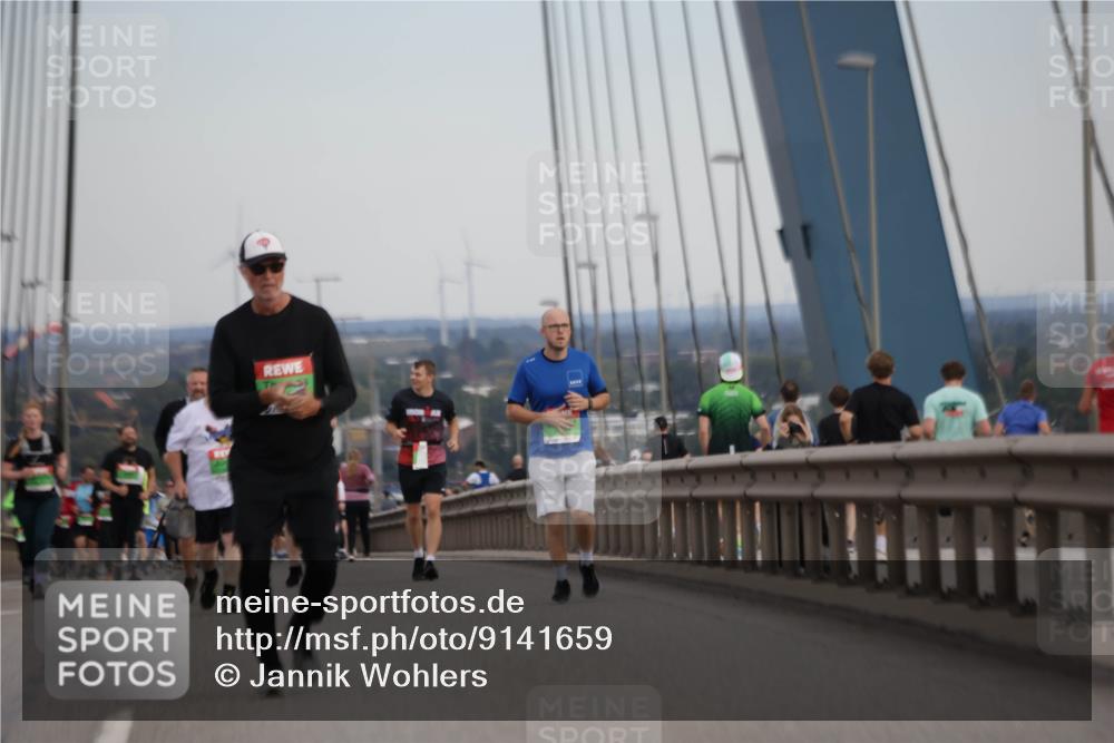 03.10.2025 - Köhlbrandbrückenlauf Jannik Wohlers http://msf.ph/oto/9141659 03.10.2025 15:39:06 Position 1  meine-sportfotos.de