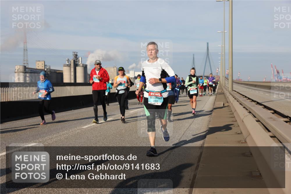 03.10.2025 - Köhlbrandbrückenlauf Lena Gebhardt http://msf.ph/oto/9141683 03.10.2025 09:59:31 Position 2 2404 meine-sportfotos.de