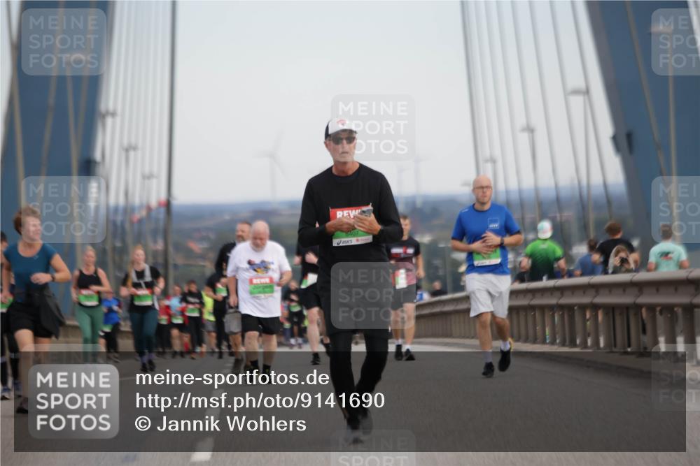 03.10.2025 - Köhlbrandbrückenlauf Jannik Wohlers http://msf.ph/oto/9141690 03.10.2025 15:39:08 Position 1 6407 meine-sportfotos.de