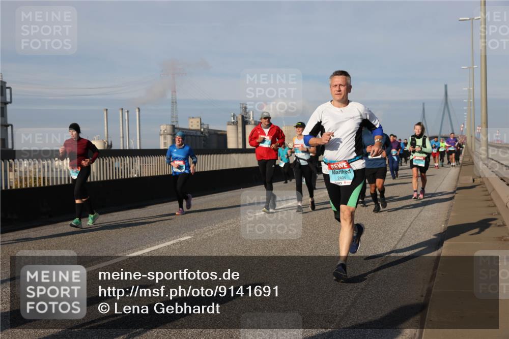 03.10.2025 - Köhlbrandbrückenlauf Lena Gebhardt http://msf.ph/oto/9141691 03.10.2025 09:59:31 Position 2 2404 meine-sportfotos.de