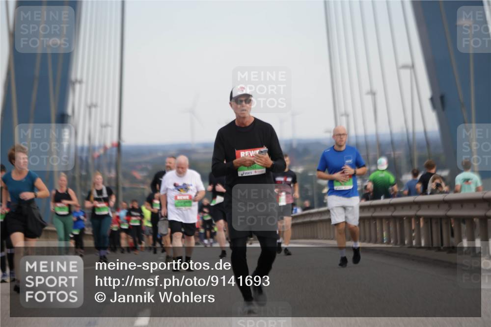 03.10.2025 - Köhlbrandbrückenlauf Jannik Wohlers http://msf.ph/oto/9141693 03.10.2025 15:39:08 Position 1 6407 meine-sportfotos.de
