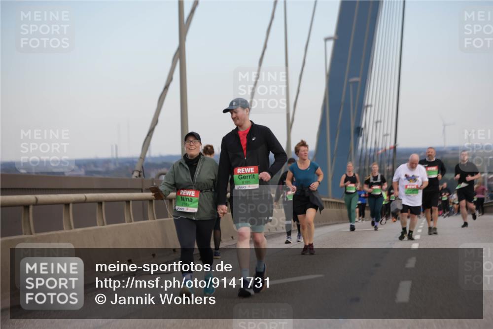 03.10.2025 - Köhlbrandbrückenlauf Jannik Wohlers http://msf.ph/oto/9141731 03.10.2025 15:39:10 Position 1 8183, 8185 meine-sportfotos.de