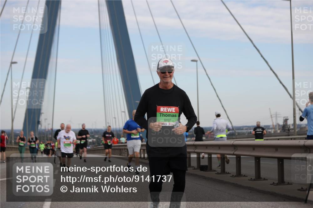03.10.2025 - Köhlbrandbrückenlauf Jannik Wohlers http://msf.ph/oto/9141737 03.10.2025 15:39:15 Position 1 8407 meine-sportfotos.de