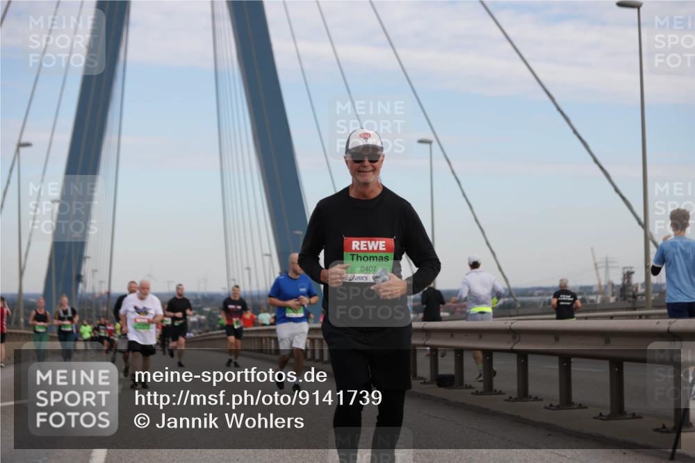 03.10.2025 - Köhlbrandbrückenlauf Jannik Wohlers http://msf.ph/oto/9141739 03.10.2025 15:39:15 Position 1 8407 meine-sportfotos.de