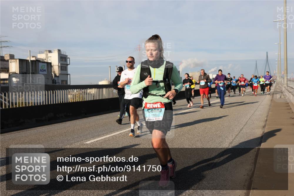 03.10.2025 - Köhlbrandbrückenlauf Lena Gebhardt http://msf.ph/oto/9141750 03.10.2025 09:59:35 Position 2 1503 meine-sportfotos.de