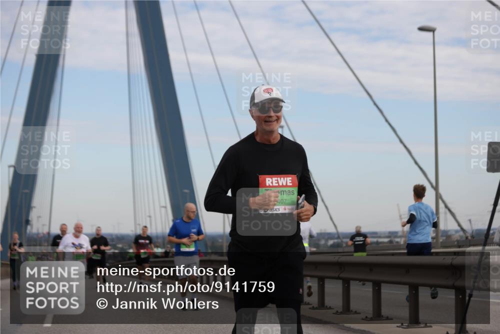 03.10.2025 - Köhlbrandbrückenlauf Jannik Wohlers http://msf.ph/oto/9141759 03.10.2025 15:39:15 Position 1 407 meine-sportfotos.de