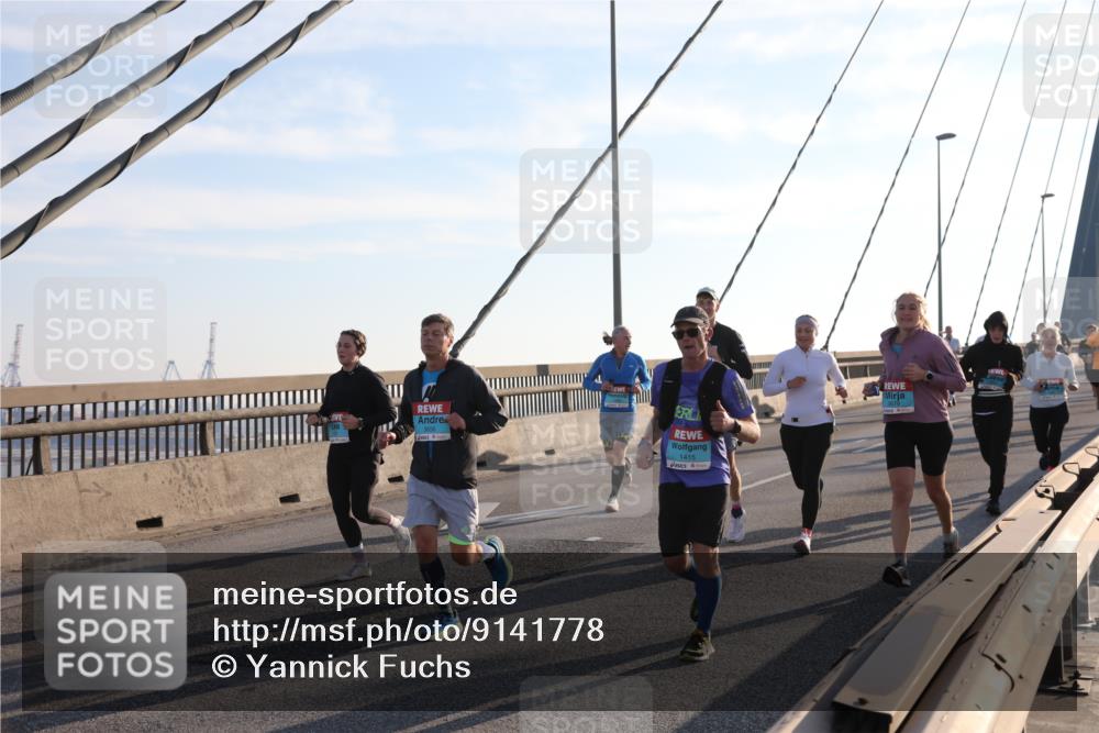 03.10.2025 - Köhlbrandbrückenlauf Yannick Fuchs http://msf.ph/oto/9141778 03.10.2025 08:26:57 Position 2 1415 meine-sportfotos.de