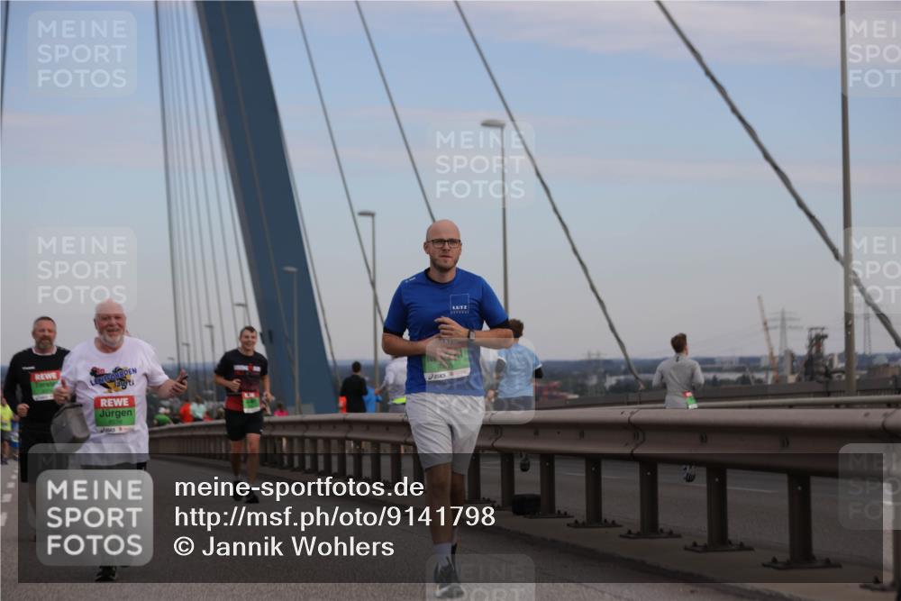 03.10.2025 - Köhlbrandbrückenlauf Jannik Wohlers http://msf.ph/oto/9141798 03.10.2025 15:39:18 Position 1 10 meine-sportfotos.de