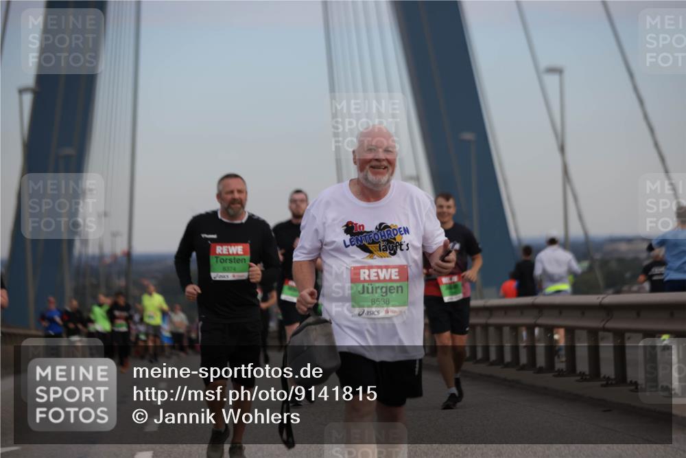 03.10.2025 - Köhlbrandbrückenlauf Jannik Wohlers http://msf.ph/oto/9141815 03.10.2025 15:39:19 Position 1 8374, 8538 meine-sportfotos.de
