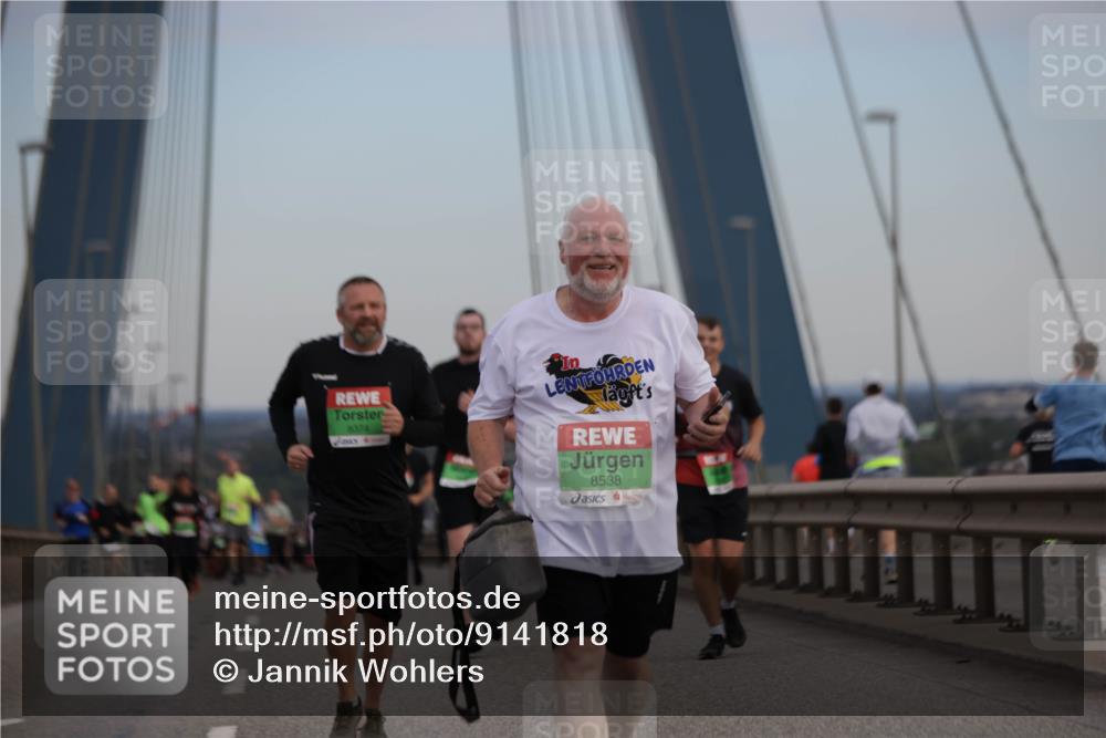 03.10.2025 - Köhlbrandbrückenlauf Jannik Wohlers http://msf.ph/oto/9141818 03.10.2025 15:39:19 Position 1 8374, 8538 meine-sportfotos.de