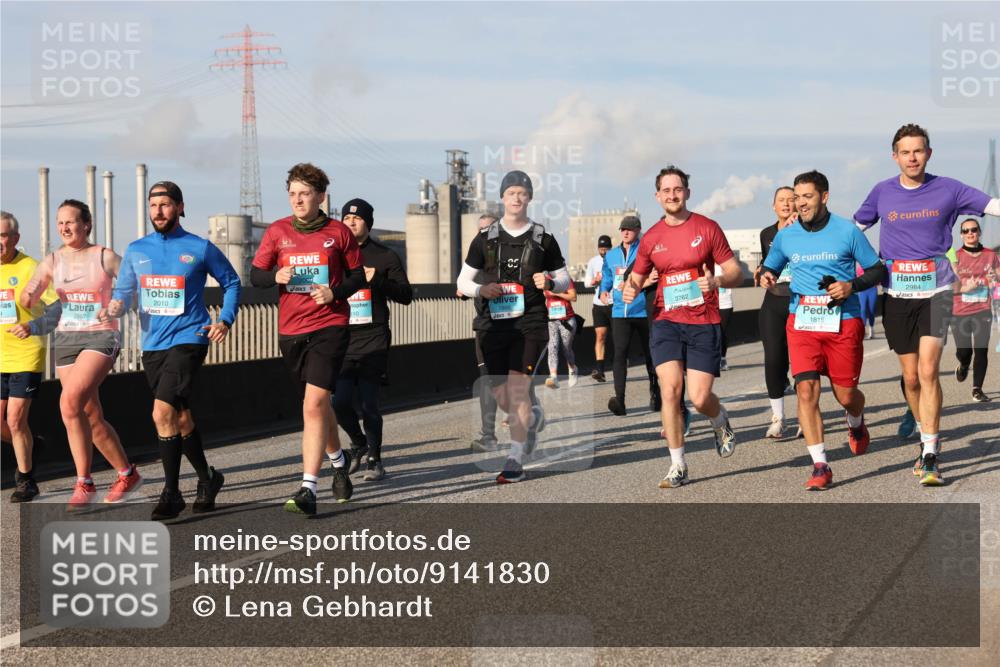 03.10.2025 - Köhlbrandbrückenlauf Lena Gebhardt http://msf.ph/oto/9141830 03.10.2025 09:59:40 Position 2 85, 810, 2867, 2010, 2984, 3762, 1815 meine-sportfotos.de