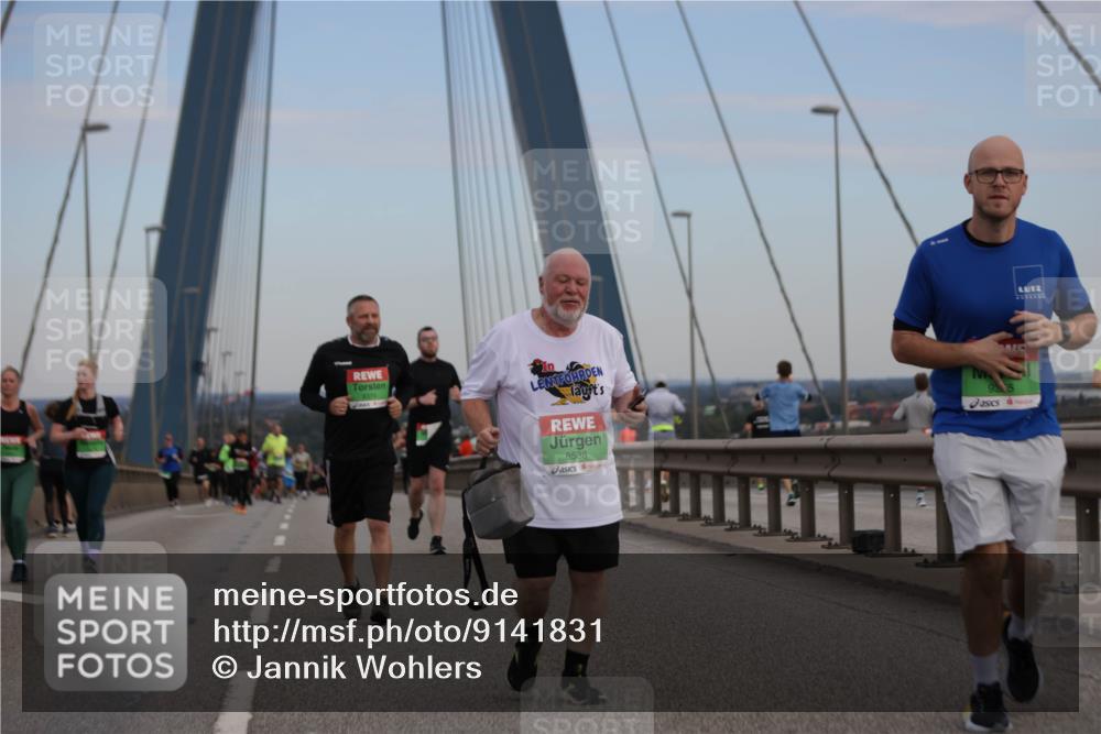 03.10.2025 - Köhlbrandbrückenlauf Jannik Wohlers http://msf.ph/oto/9141831 03.10.2025 15:39:20 Position 1 8538, 9215 meine-sportfotos.de