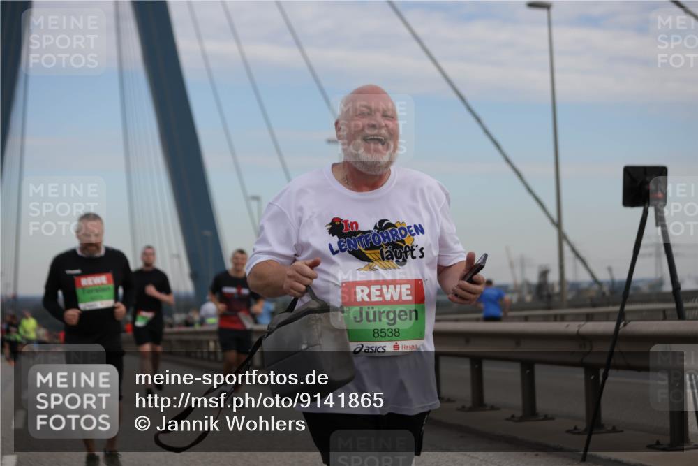 03.10.2025 - Köhlbrandbrückenlauf Jannik Wohlers http://msf.ph/oto/9141865 03.10.2025 15:39:22 Position 1 8538 meine-sportfotos.de