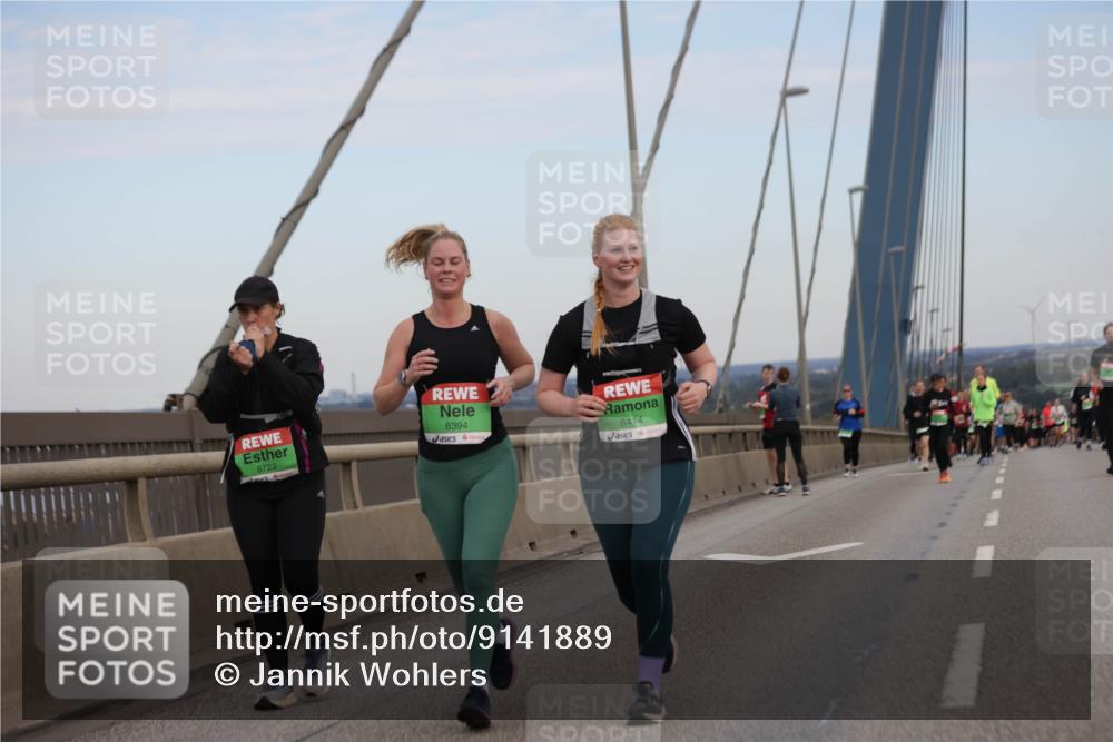 03.10.2025 - Köhlbrandbrückenlauf Jannik Wohlers http://msf.ph/oto/9141889 03.10.2025 15:39:25 Position 1 8723, 8394, 8414 meine-sportfotos.de