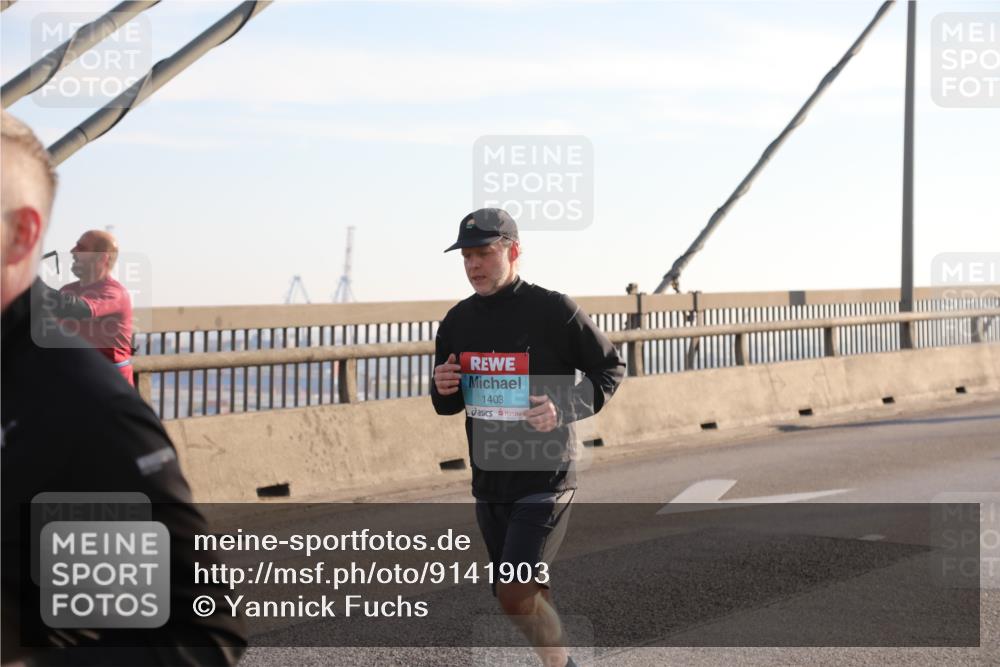 03.10.2025 - Köhlbrandbrückenlauf Yannick Fuchs http://msf.ph/oto/9141903 03.10.2025 08:27:10 Position 2 7, 1403 meine-sportfotos.de