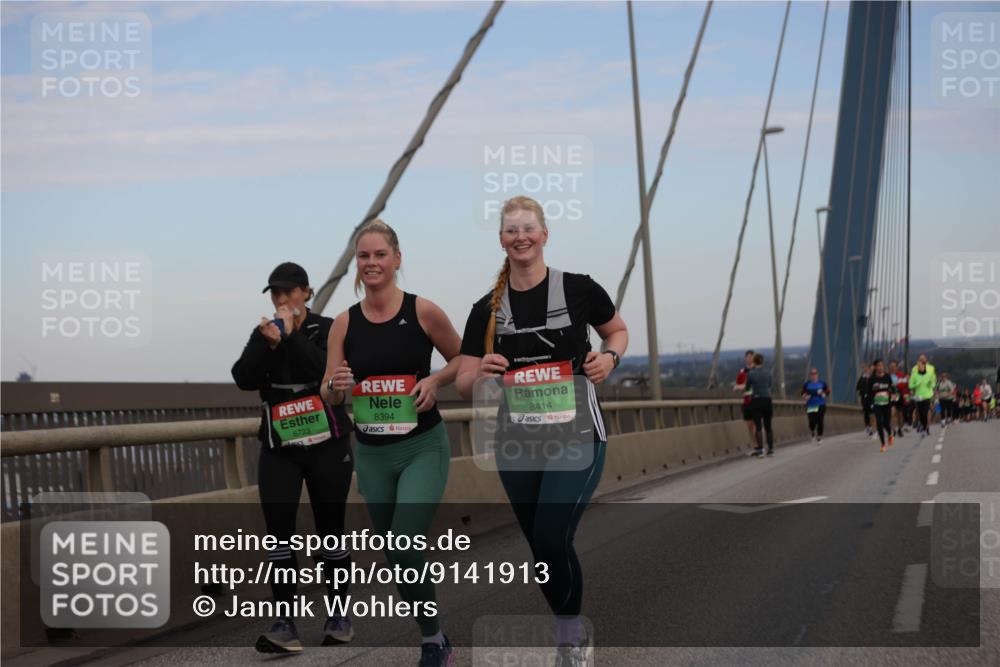 03.10.2025 - Köhlbrandbrückenlauf Jannik Wohlers http://msf.ph/oto/9141913 03.10.2025 15:39:25 Position 1 8723, 8394, 8414 meine-sportfotos.de