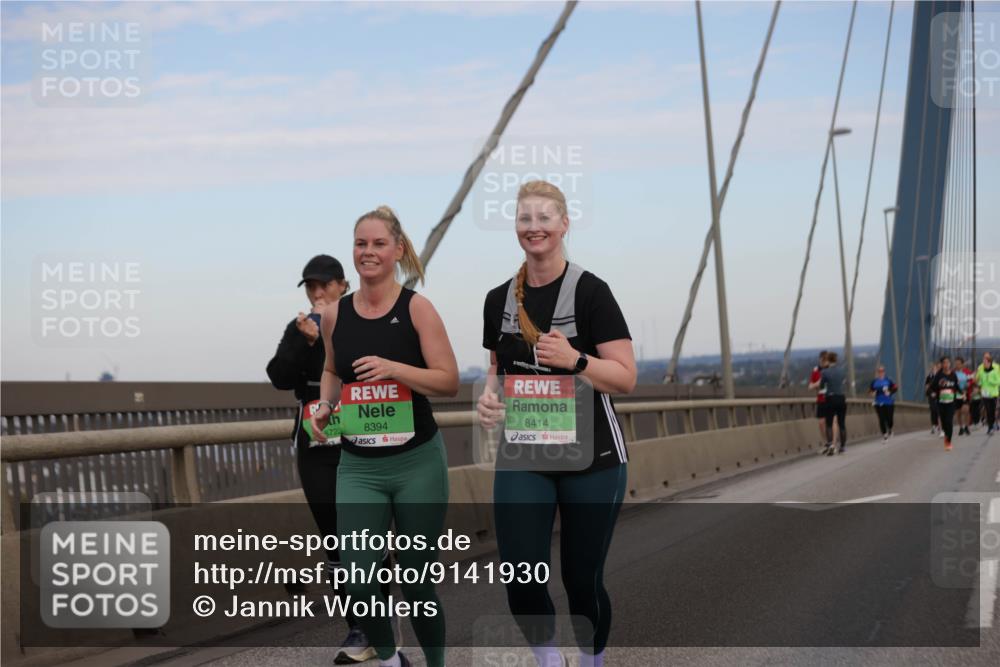 03.10.2025 - Köhlbrandbrückenlauf Jannik Wohlers http://msf.ph/oto/9141930 03.10.2025 15:39:26 Position 1 8723, 8394, 8414 meine-sportfotos.de