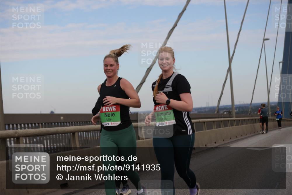 03.10.2025 - Köhlbrandbrückenlauf Jannik Wohlers http://msf.ph/oto/9141935 03.10.2025 15:39:26 Position 1 8394, 8414 meine-sportfotos.de