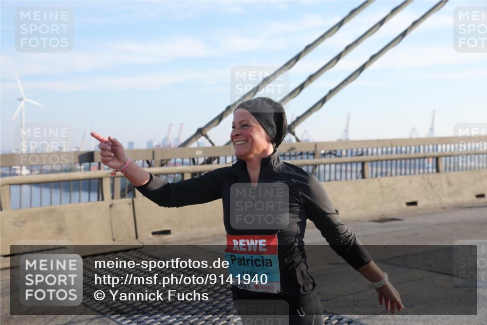 03.10.2025 - Köhlbrandbrückenlauf Yannick Fuchs http://msf.ph/oto/9141940 03.10.2025 08:27:12 Position 2 600047, 1496, 9 meine-sportfotos.de