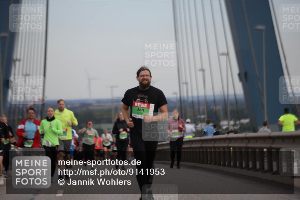 03.10.2025 - Köhlbrandbrückenlauf Jannik Wohlers http://msf.ph/oto/9141953 03.10.2025 15:39:29 Position 1 9215 meine-sportfotos.de