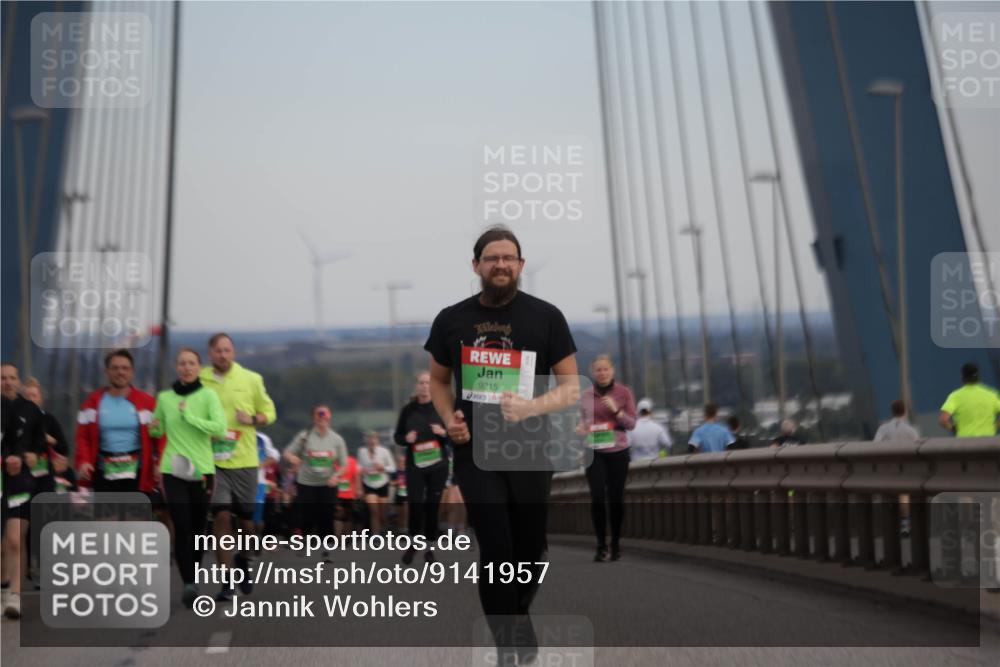 03.10.2025 - Köhlbrandbrückenlauf Jannik Wohlers http://msf.ph/oto/9141957 03.10.2025 15:39:30 Position 1 9215 meine-sportfotos.de