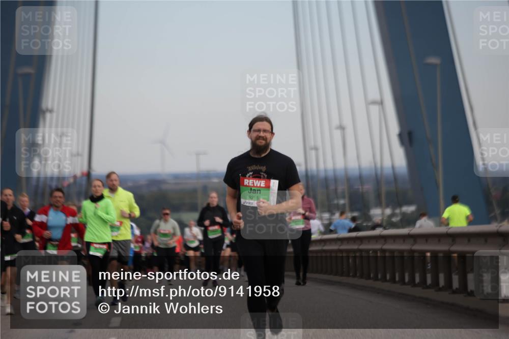 03.10.2025 - Köhlbrandbrückenlauf Jannik Wohlers http://msf.ph/oto/9141958 03.10.2025 15:39:30 Position 1 9215 meine-sportfotos.de